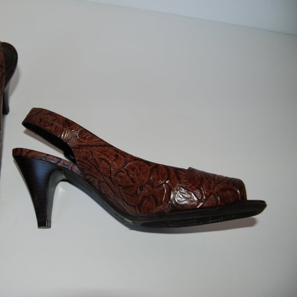 Classy Alex Marie stamped leather brown sling pump - Picture 3 of 7